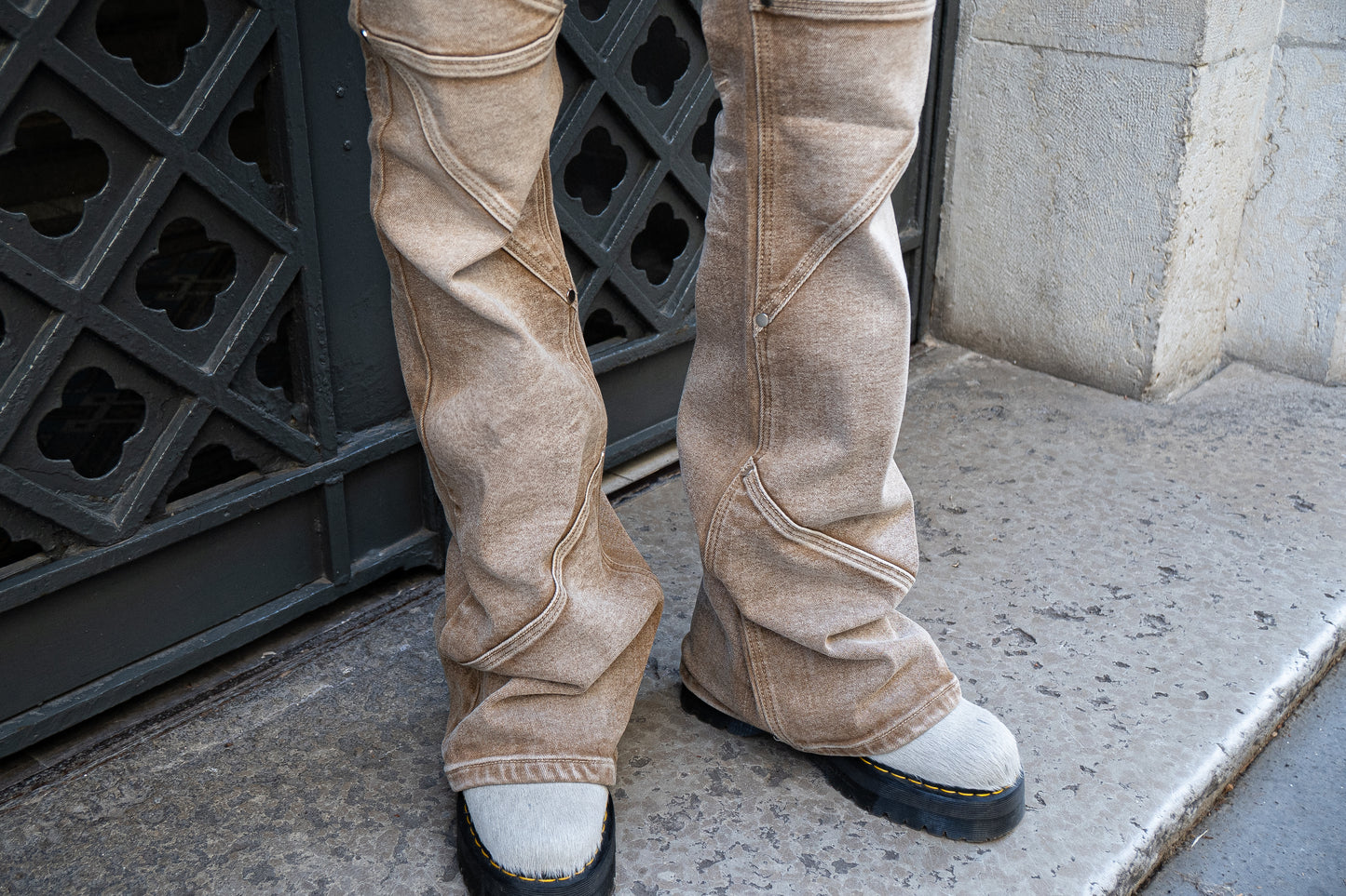 GOR3E FLARE JEAN TOBACCO