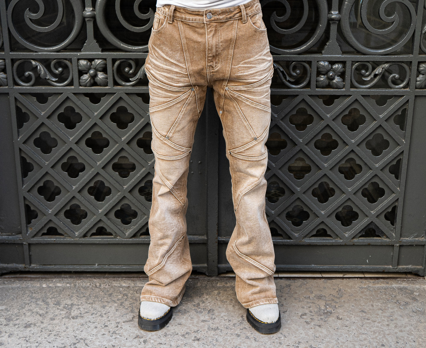 GOR3E FLARE JEAN TOBACCO